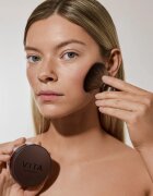 Vita Liberata Trystal™ Minerals бронзант с автобронзиращ ефект цвят Sun Light 6 гр.