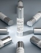 VT Cosmetics Reedle Shot 100 регенериращ кожата бустер с хидратиращ ефект 50 мл.