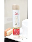 Wella Deluxe Shine & Restore лак за коса със силна фиксация за обем 250 мл.