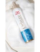 Wella Deluxe Wonder Volume & Protection пяна втвърдител за обем 200 мл.