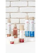 Wella Deluxe Wonder Volume & Protection пяна втвърдител за обем 200 мл.