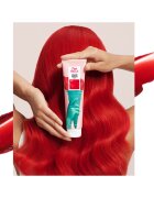 Wella Professionals Color Fresh Интензивна възстановяваща цветна маска цвят Red 150 мл.