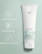 Wella Professionals Nutricurls Waves & Curls почистващ балсам за чуплива и къдрава коса 250 мл.