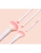 Wet N Wild Essential Foundation Brush плоска четка за грим 1 бр.