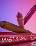 Wet N Wild Perfect Pout дълготраен молив за устни цвят Plum Together 0.25 гр.