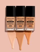 Wet N Wild PhotoFocus матиращ флуид фон дьо тен цвят Desert Beige 30 мл.