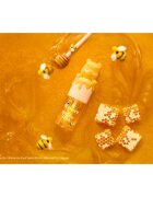 Wet N Wild Winnie the Pooh Buzz Buzz Hunny блясък за устни с блестящи частици аромати Bee Sweet (Honey) 4.5 мл.