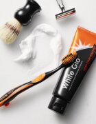 White Glo Charcoal Комплект за дентална грижа