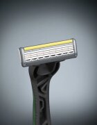 Wilkinson Sword Quattro Essential 4 Sensitive Precision самобръсначки за еднократна употреба 3 бр.