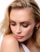 WONDERSKIN IYKYK сенки за очи в молив цвят Mink 1.4 гр.