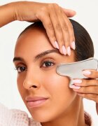 WONDERSKIN Liquid Gym Gua Sha масажно приспособление за лице 1 бр.