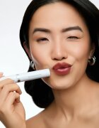 WONDERSKIN Wonder Blading All-Day Lip Stain дълготрайно течно червило цвят Demure 4 мл.