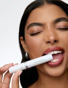 WONDERSKIN Wonder Blading All-Day Lip Stain дълготрайно течно червило цвят Demure 4 мл.