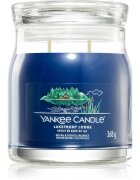 Yankee Candle Lakefront Lodge ароматна свещ Signature 368 гр.