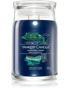 Yankee Candle Lakefront Lodge ароматна свещ Signature 567 гр.