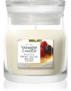 Yankee Candle Vanilla Crème Brûlée ароматна свещ Signature 110 гр.