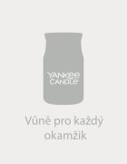 Yankee Candle Vanilla Crème Brûlée ароматна свещ Signature 110 гр.
