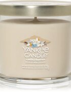 Yankee Candle Vanilla Flurries ароматна свещ Signature 122 гр.