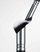 ZOEVA 118 Fluid Touch & Blend Четка за фон дьо тен и коректор 1 бр.