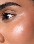ZOEVA Velvet Love Liquid Highlighting Blush течен руж за озаряване на лицето цвят Peach Nectar 13 мл.