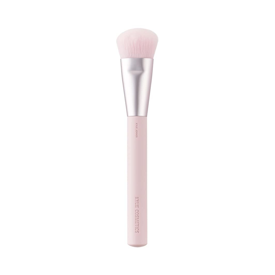Kylie Cosmetics Blush Brush 04