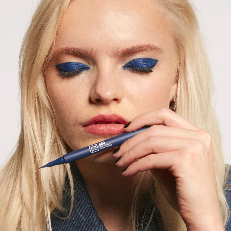 3ina The Color Pen Eyeliner очна линия в писалка цвят 830 - Navy blue 1 мл.