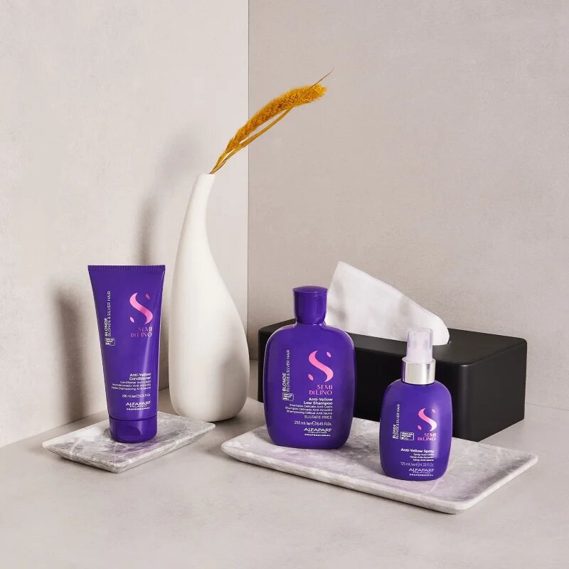 Alfaparf Milano Semi di Lino Blonde спрей против жълти оттенъци за блонд коса и коса с кичури 125 мл.