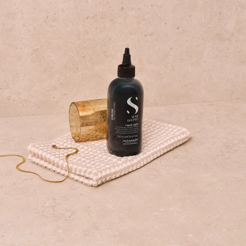 Alfaparf Milano Semi di Lino Sublime Liquid Light грижа за косата за блясък и мекота на косата 250 мл.