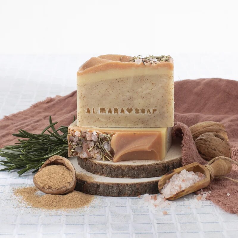Almara Soap Natural Peeling Walnut естествен твърд сапун с пилинг ефект 90 гр.