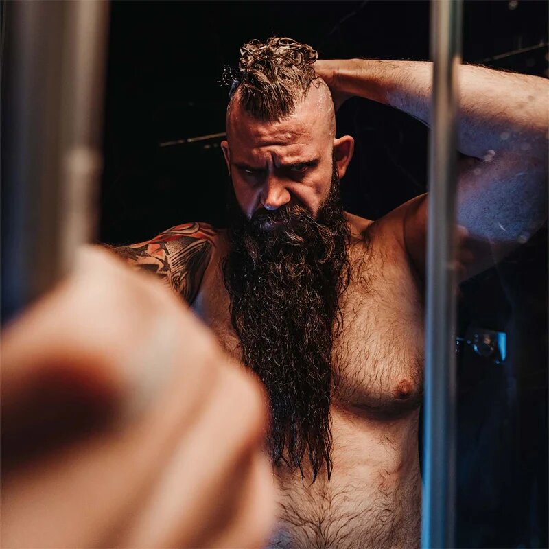Angry Beards Urban Twofinger Shampoo освежаващ шампоан за коса и брада 230 мл.