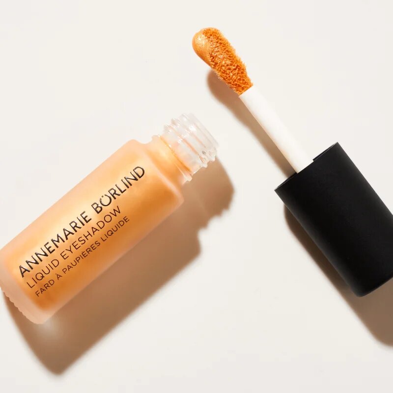 ANNEMARIE BÖRLIND Golden Hour Liquid Eye Shadow течни очни сенки с хидратиращ ефект 4.5 мл.