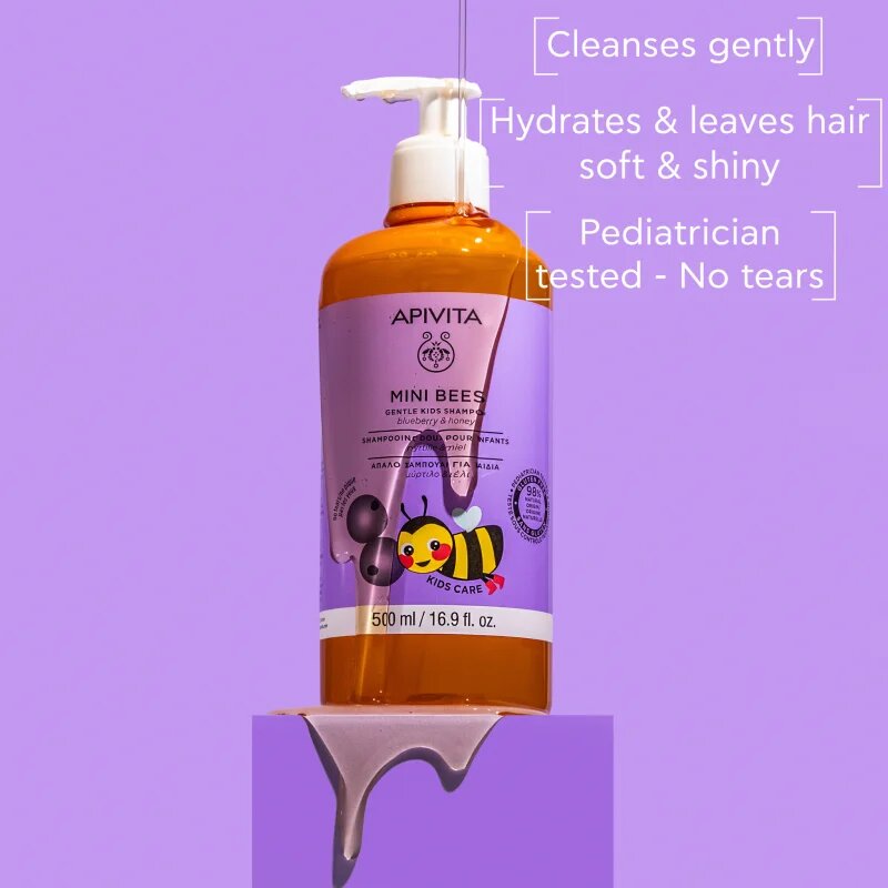 Apivita Mini Bees Gentle Kids Shampoo Blueberry & Honey шампоан за тънка коса за деца 500 мл.