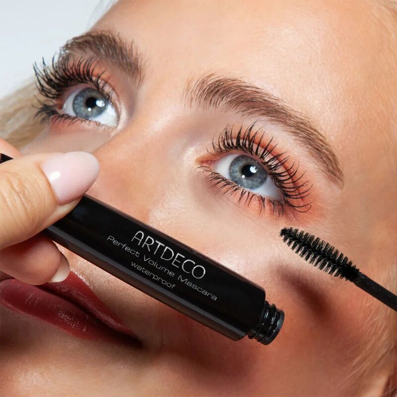 Artdeco Perfect Volume Waterproof спирала за обем и извиване на мигли водоустойчив цвят 71 Black 10 мл.