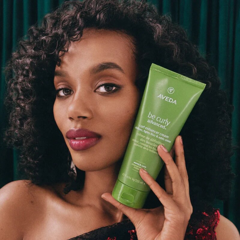 Aveda Be Curly Advanced™ Conditioner хидратиращ балсам за къдрава коса 1000 мл.