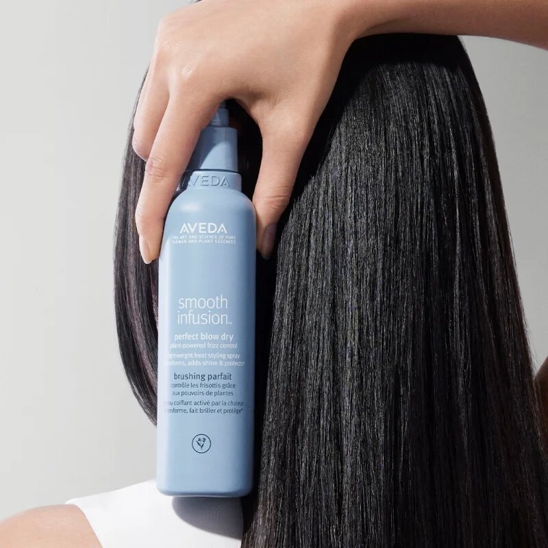 Aveda Smooth Infusion™ Perfect Blow Dry изглаждащ спрей за сешоар против цъфтене 50 мл.