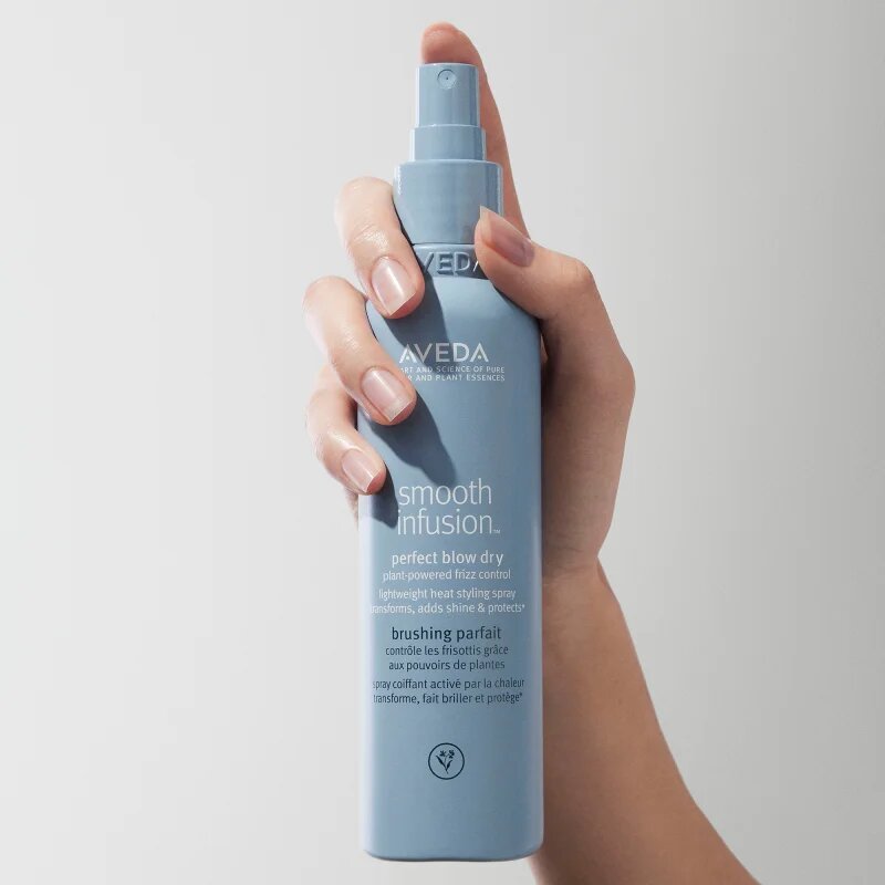 Aveda Smooth Infusion™ Perfect Blow Dry изглаждащ спрей за сешоар против цъфтене 50 мл.