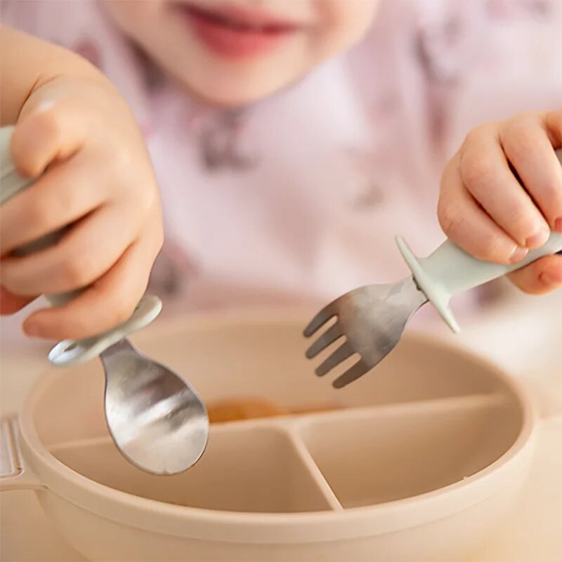 BabyOno Be Active Stainless Steel Spoon and Fork прибор за деца Beige 12m+ 2 бр.