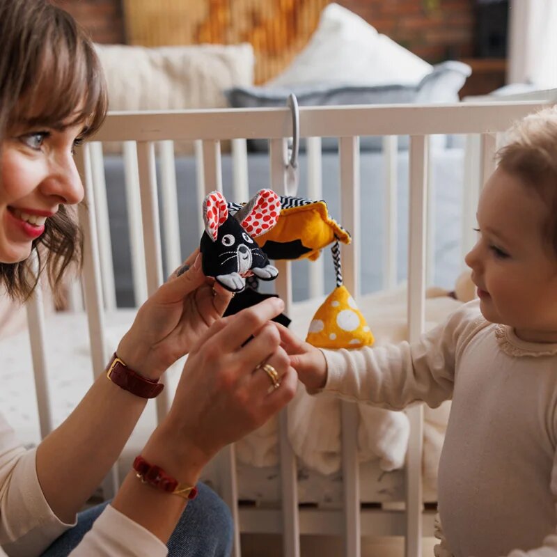 BabyOno Mouse контрастна играчка за окачане 0m+ 1 бр.