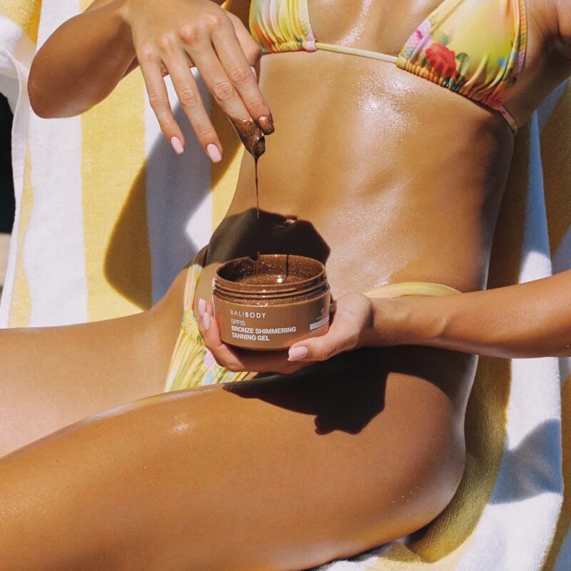Bali Body Shimmering Tanning Gel гел за слънчеви бани SPF 15 150 гр.