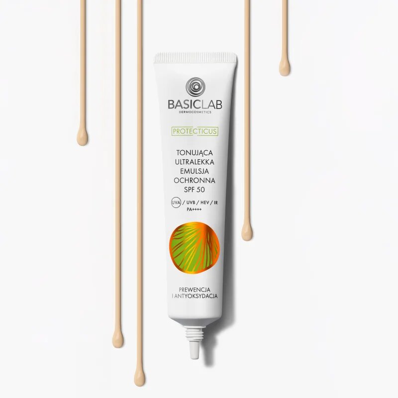 BasicLab Dermocosmetics Protecticus оцветен ултра лек флуид за смесена и мазна кожа SPF 50+ 40 мл.