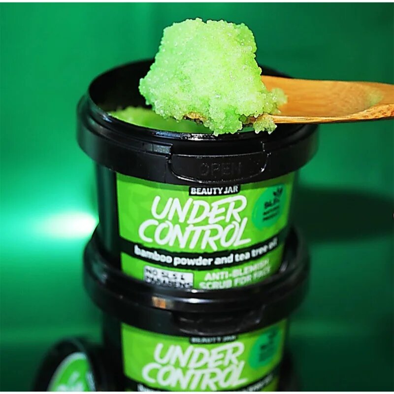 Beauty Jar Under Control почистващ пилинг за проблемна кожа 120 гр.