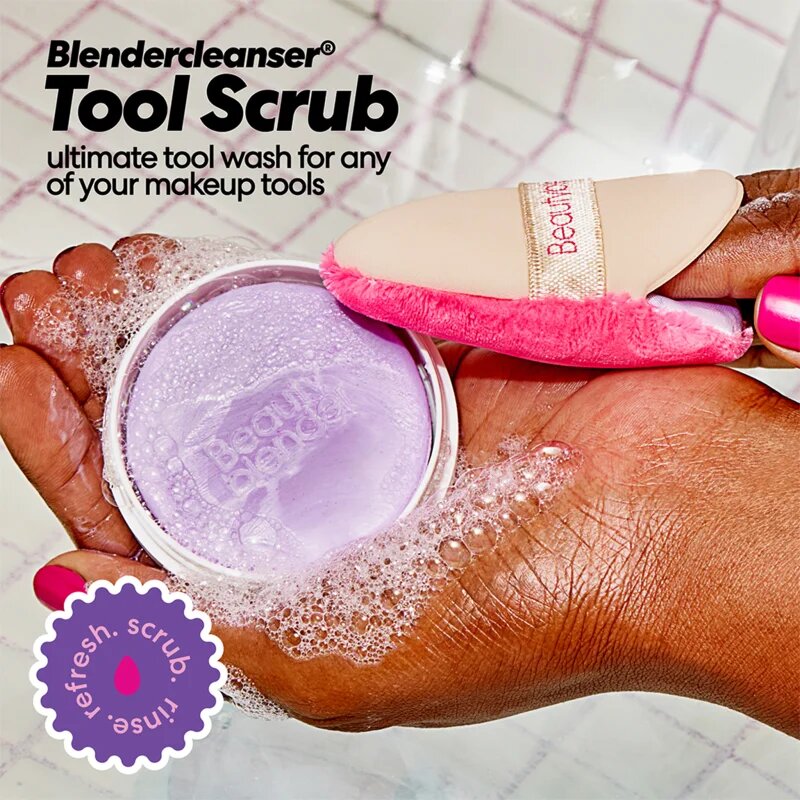 beautyblender® Tool Scrub Lavender Твърдо почистващо средство за гъби и четки за грим 28.3 гр.