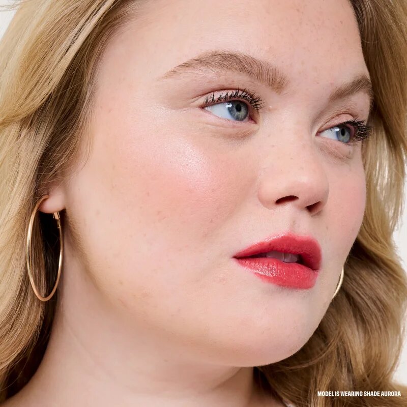Benefit Glow-la-la озарител цвят Aurora 3 гр.