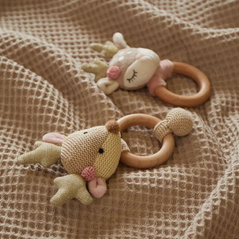 Bieco Grasping Toy with Rattle Fawn Ella играчка с дрънкалка 0 m+ 1 бр.