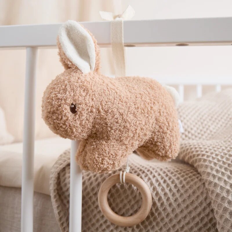 Bieco Musical Toy Bunny Fine контрастна играчка за окачане с мелодия 1 бр.
