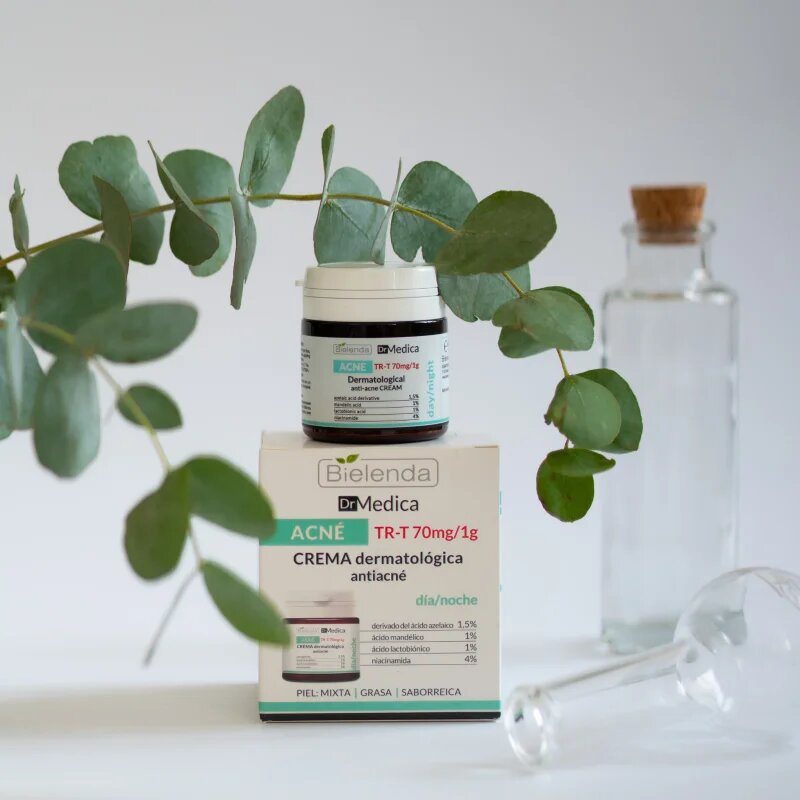 Bielenda Dr Medica Acne крем за лице за мазна кожа склонна към акне 50 мл.