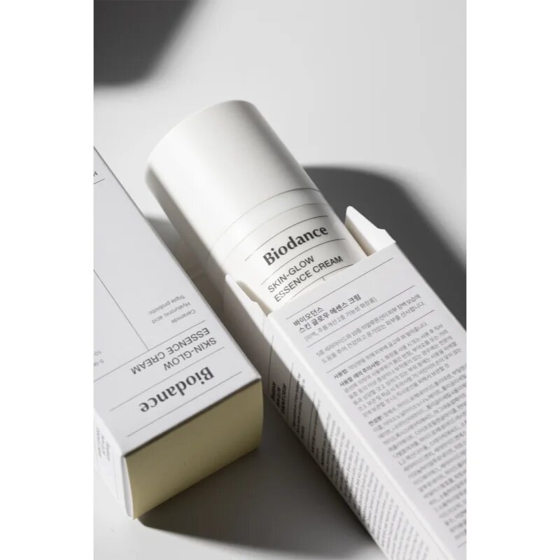 Biodance Skin Glow Essence Cream хидратиращ крем за лице за озаряване на лицето 50 мл.