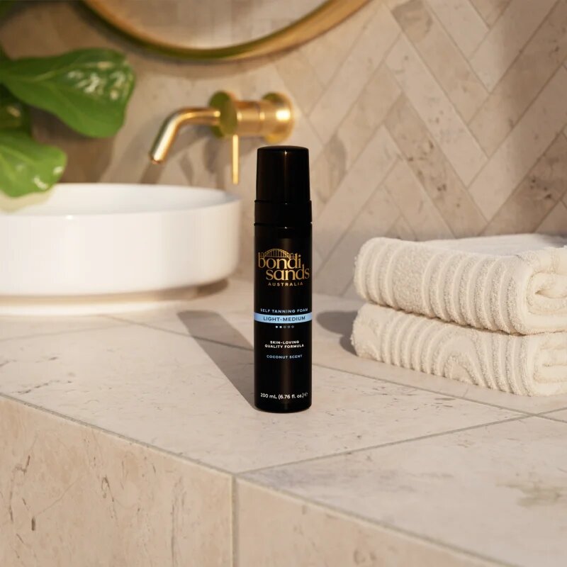 Bondi Sands Self Tanning Foam автобронзираща пяна за светла кожа 200 мл.
