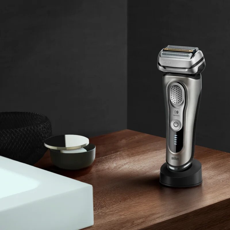 Braun Series 9 9325s Graphite with Charging Stand машинка за бръснене 9325s graphite 1 бр.