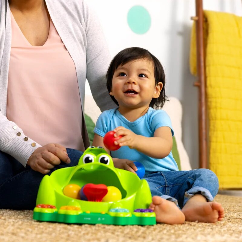 Bright Starts Poppin' Ball Frog играчка за подреждане с мелодия 6 m+ 1 бр.